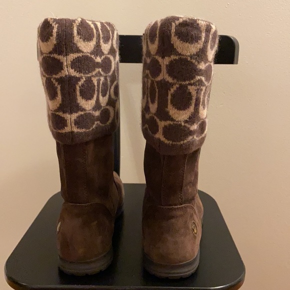 ⭐️COACH⭐️ Suede Boots Sz 6 - Picture 5 of 9